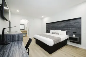 Sapphire Inn & Suites - Chambre