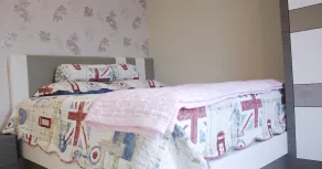 H2H Reunion House - Room