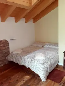 B&B Vecchiascuola di Pianazzola, apartamentos y habitaciones en alquiler en una escuela - Habitación