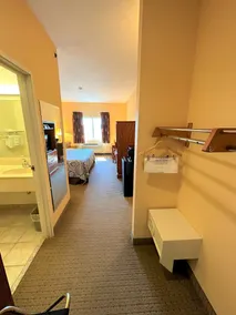 Super 8 by Wyndham Topeka at Forbes Landing - Chambre
