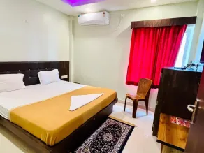 Hotel Radharani Palace - Room