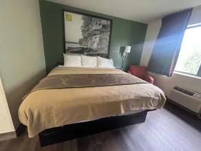 Super 8 by Wyndham Kennett - Room