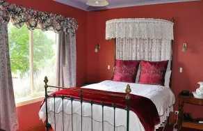 Killynaught Spa Cottages - Room
