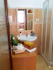 Home 2 BED ROOM & WIFI FREE LA PALMA CITY - Badezimmer