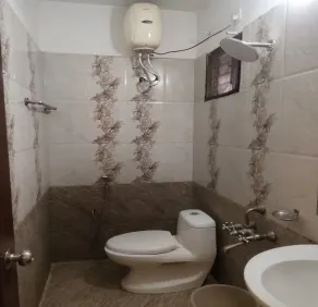 HARIHARAN RESIDENCY - Badezimmer