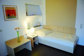 Adam Hotel - Quarto