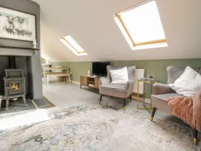 Brithgwm Canol - Room