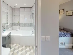 Ranscombe House - Bathroom