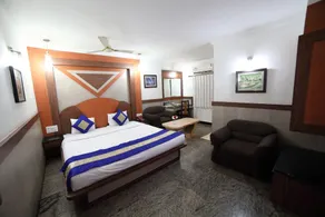 Maple Tree Hotels - Chambre