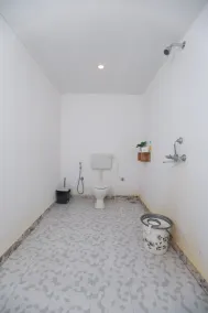 Silent Waves - Bathroom