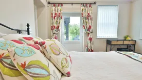 The Groom's Cottage, at Ivy House - Chambre