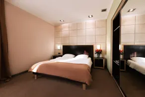 Cosmopolit Hotel - Room