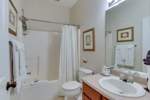 Bluffton Vacation Rental w/ Private Hot Tub - Badezimmer