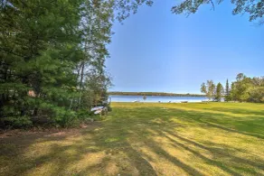 Cabin on Rush Lake w/ Bar, Grill & Kayaks! - Innvendig