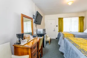 Parkway Inn - Room