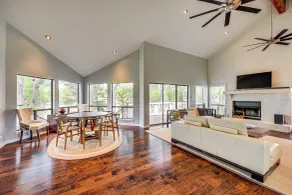 Waterfront Seguin Lake House Near Downtown - Interiør