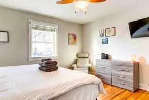 Pet-friendly Denver Home: Walk to Restaurants - Værelse
