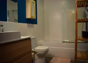 Greeg Court - Room