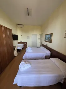 Hotel Petit Royal - Rum