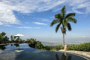 Strawberry Hill - Pool