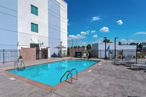 TownePlace Suites by Marriott Baton Rouge Port Allen - Piscine