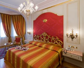 Regina Palace Hotel - Vue de la chambre