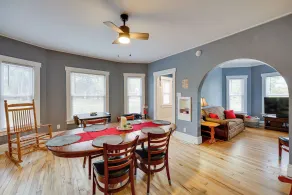 Cozy Hart Getaway w/ Fire Pit < 1 Mi to Lake! - Interiör