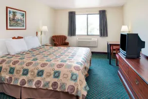 Super 8 by Wyndham Omaha Eppley Airport/Carter Lake - Habitación