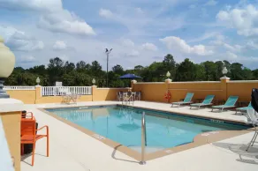 Comfort Suites Lake City - Piscine