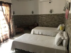 Apartamentos e Quartos Atalaia - Room