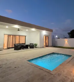 Modern 2BR Villa with Private Pool, Starlink WiFi, Security, Near Macao Beach - Pool
