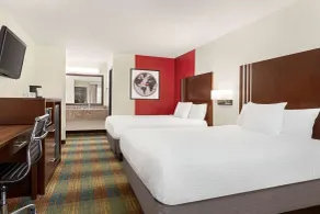  Ramada by Wyndham San Antonio Near SeaWorld/Lackland AFB - Zimmer