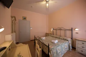 Hotel Settebello B&B - Chambre