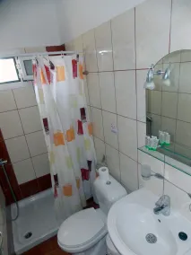 Nikos Apartments - Baño