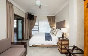 At Doms B&B - Room