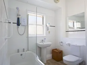 Columbine - Bathroom