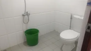 Arnymas Homestay Syariah - Baño