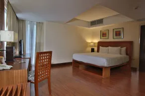 Crown Regency Hotel & Towers - Room