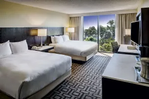 Hilton Sacramento Arden West - Room