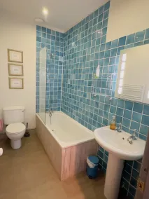 North Walk House - Bathroom