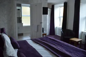Coed-y-Fron - Bathroom
