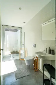 Golden House - Baño