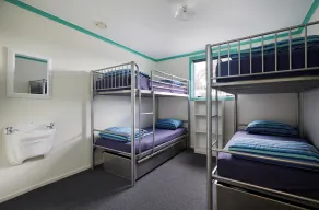 Pacific Coast Lodge and Backpackers - Chambre