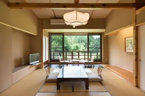 Tsutaya Tokinoyado Kazari - Rom
