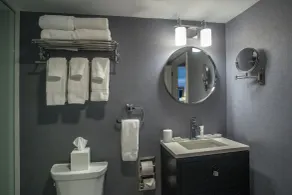 The Spa at Norwich Inn - Bathroom