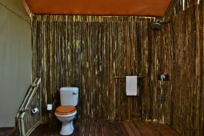 Jackalberry Chobe - Bathroom