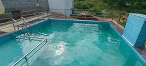 Dr INDHU VILLAS - Piscina