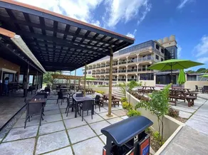 Myah's Luxury Suites Hotel - Restaurant