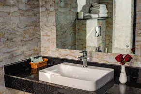 Champadevi Hillside Resort - Bathroom