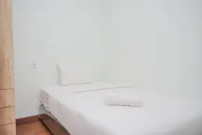Fully Furnished with Comfortable Design 2BR Apartment Springwood Residence - Room